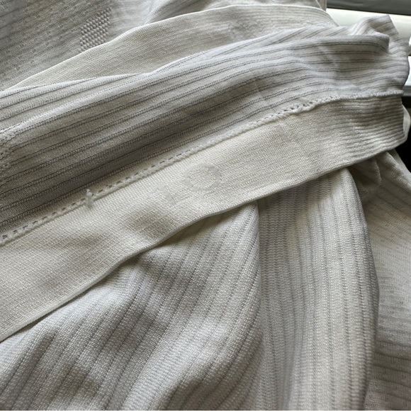 Lululemon Swiftly Tech Long Sleeve Shirt 2.0 Race Length - Size 10 - White - Picture 9 of 10